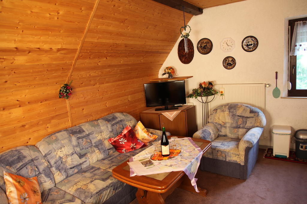 Ferienwohnung Sauer Hillscheid Zimmer foto